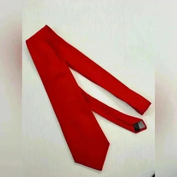 Men’s necktie - Picture 1 of 3